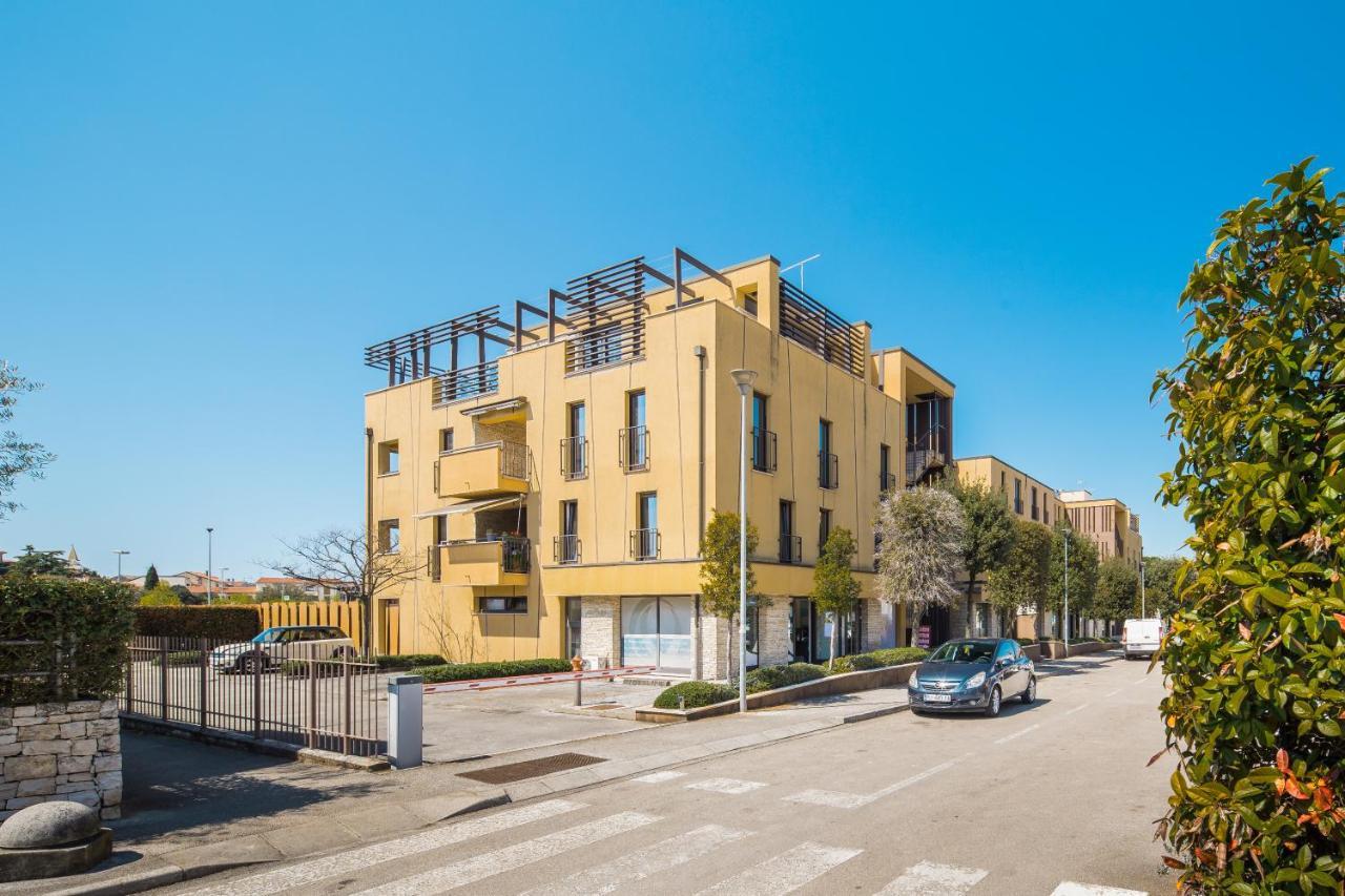 Apartment Residence 포레치 외부 사진
