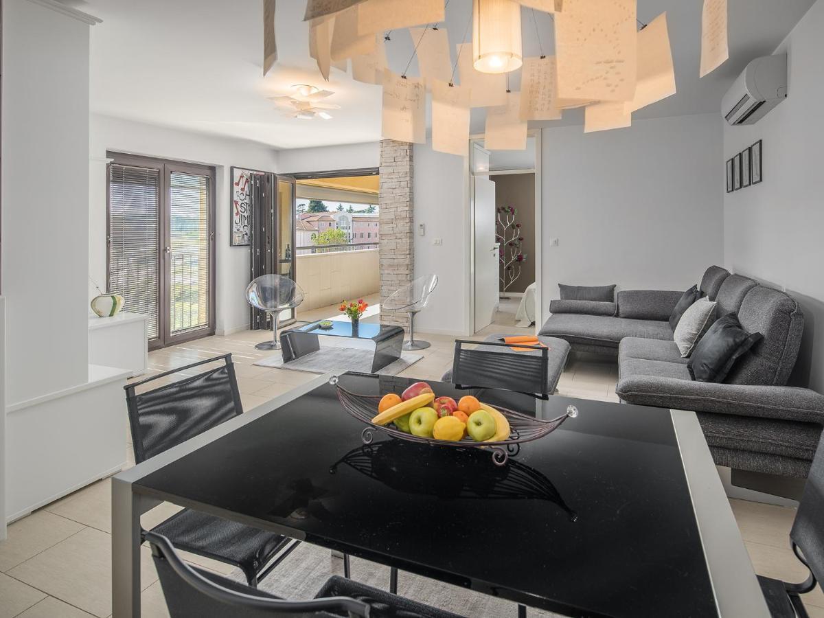 Apartment Residence 포레치 외부 사진